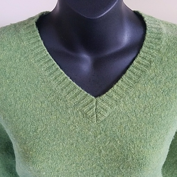 ● Lane Bryant sweater ● - Picture 2 of 3